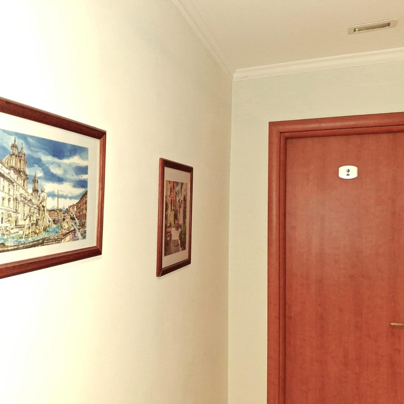 St. Anthony Guest House ローマ エクステリア 写真