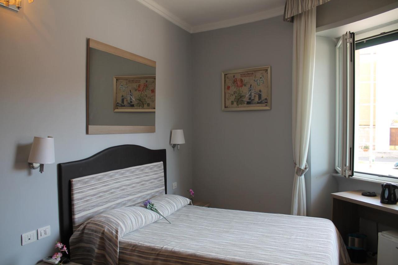 St. Anthony Guest House ローマ エクステリア 写真