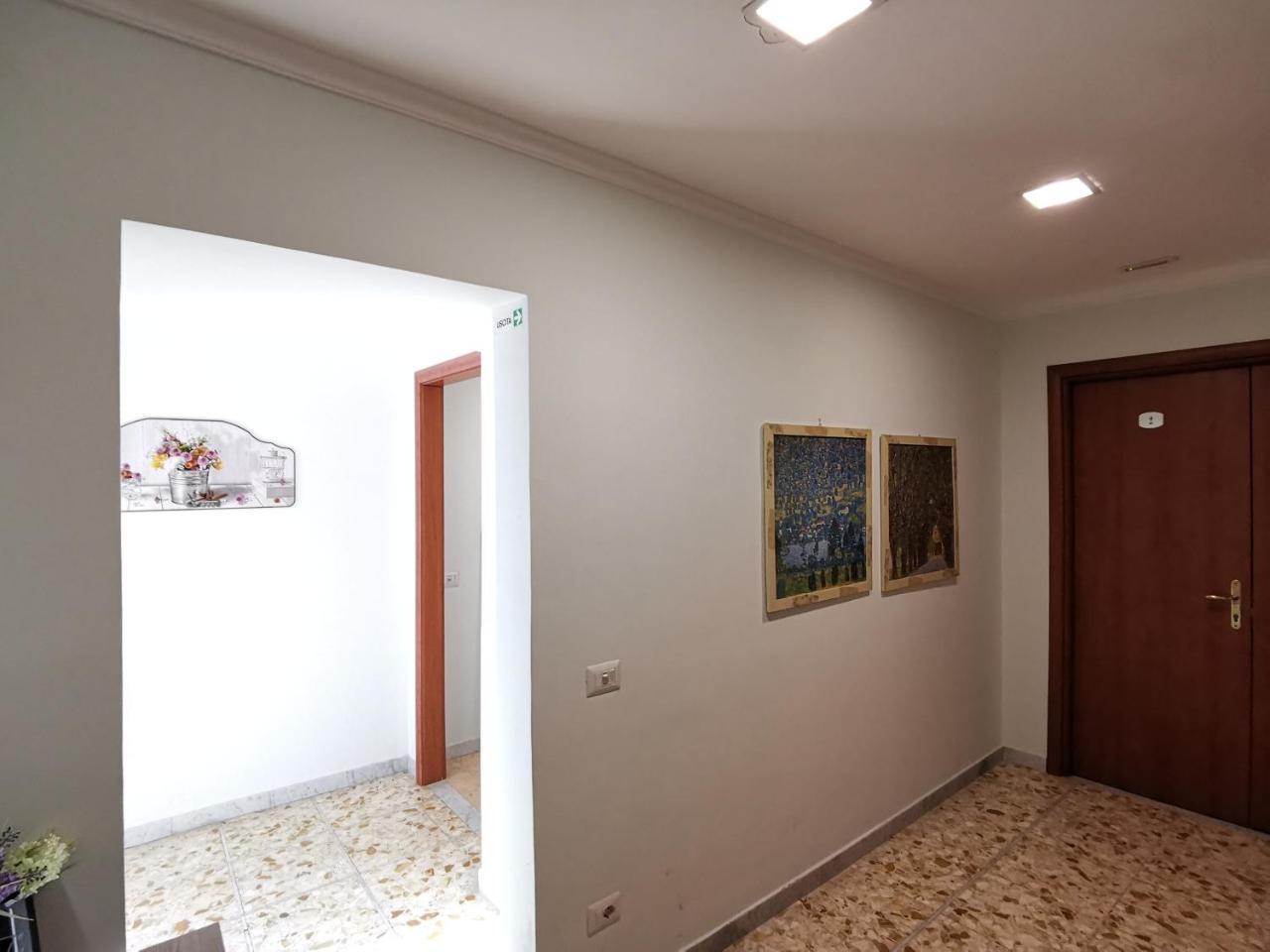 St. Anthony Guest House ローマ エクステリア 写真